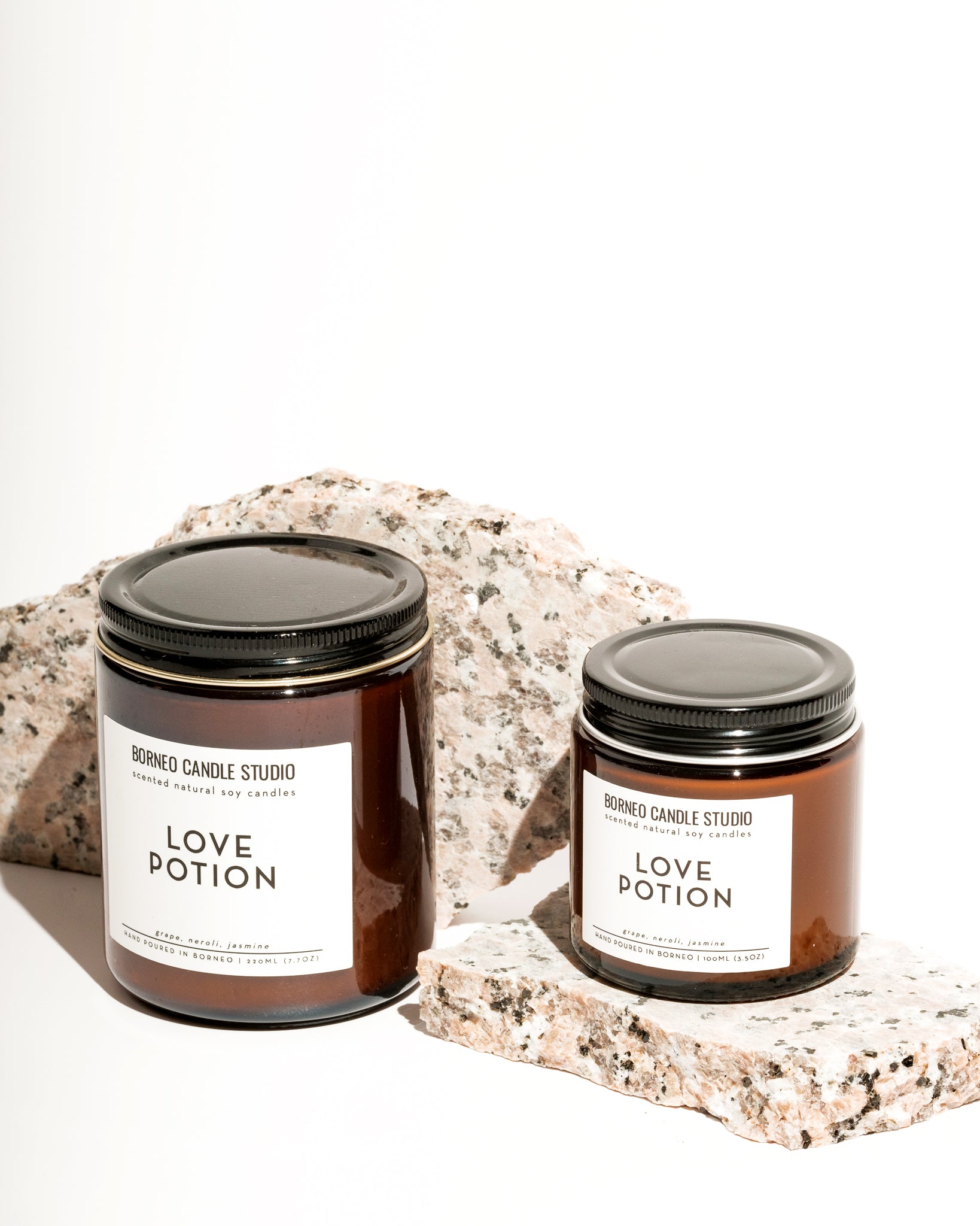 Borneo Candle Studio, a Bruneian and Malaysian home fragrance brand makes 100% scented soy candles comes in 2 sizes.