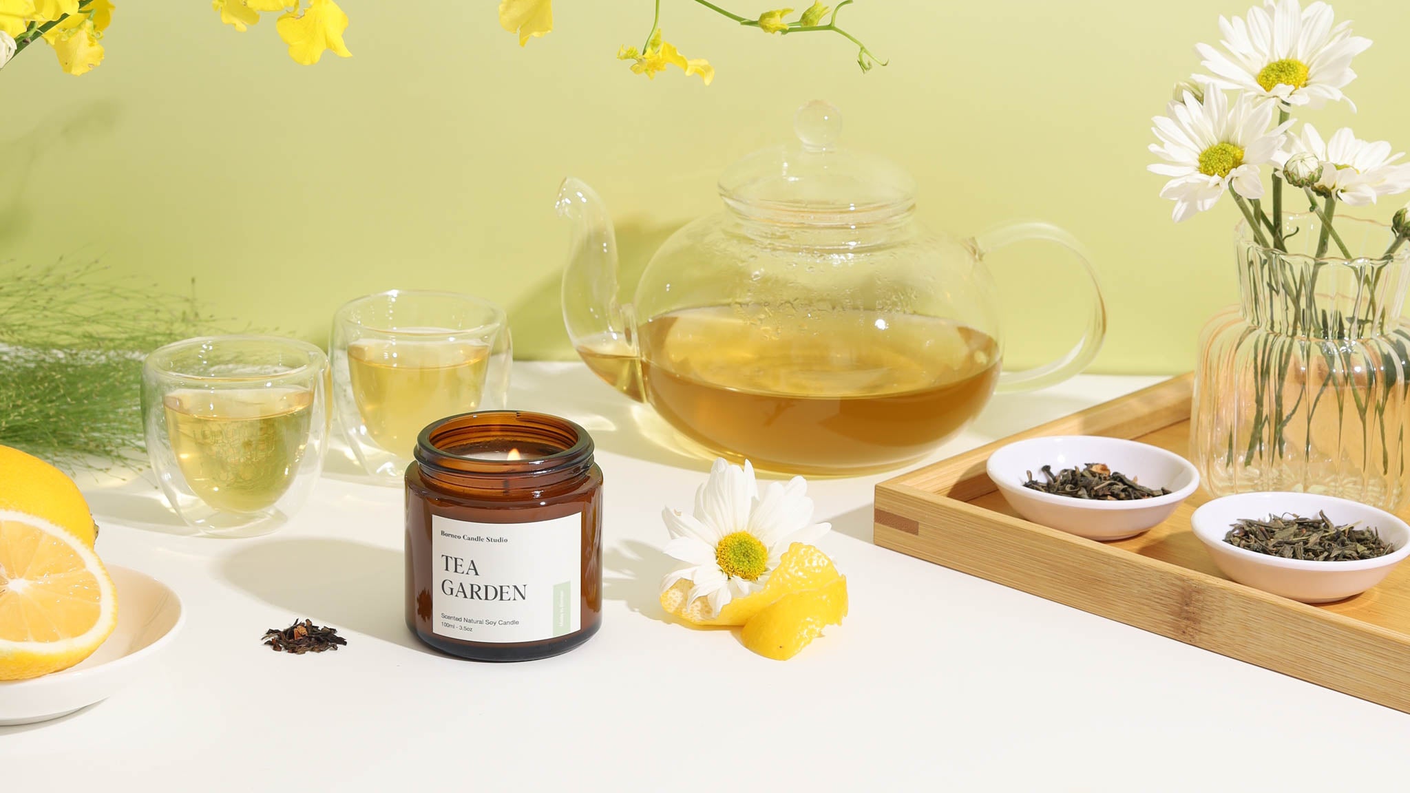 Tea Garden Scented Soy Candle by Borneo Candle Studio Malaysia. With scent notes of white tea, green tea and lemon